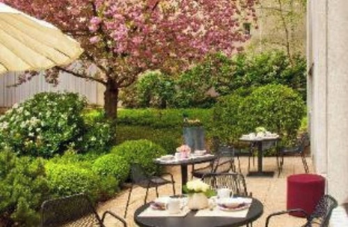 Quartier de la Salpetriere Apartment | Studio Apartment With Balcony In Austerlitz