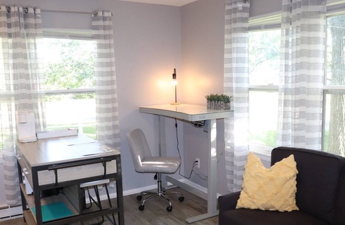 Oswego Apartment | Studio APT | 2 min drive to Downtown Oswego | Fast WIFI