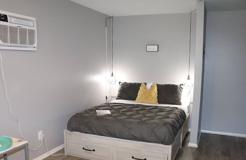 Oswego Apartment | Studio APT | 2 min drive to Downtown Oswego | Fast WIFI