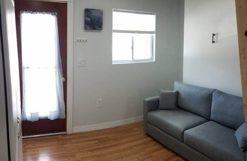 Scarborough Condo | Studio Apt by beach - unit #14