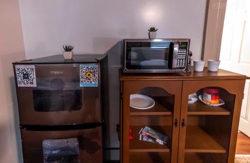 Mount Washington Apartment | Studio Apt - Easy Access to City and Amazing View