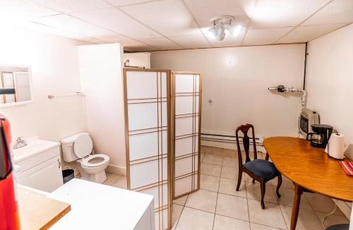 Mount Washington Apartment | Studio Apt - Easy Access to City and Amazing View