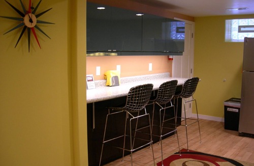 East Isles Apartment | Studio Apt. Lake of the Isles Inn Uptown Minneapolis Furnished Monthly Rental