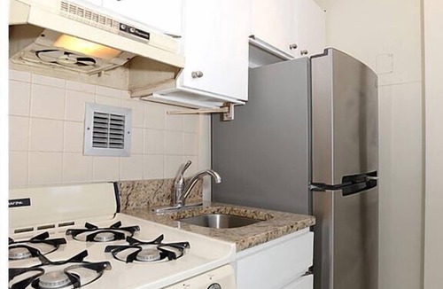 Rosslyn Apartment | Studio, Arlington's best location