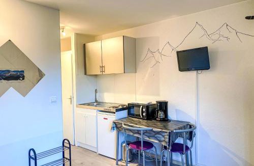 Chamonix City Centre Apartment | Studio Arve 1 et 2-3 by Interhome