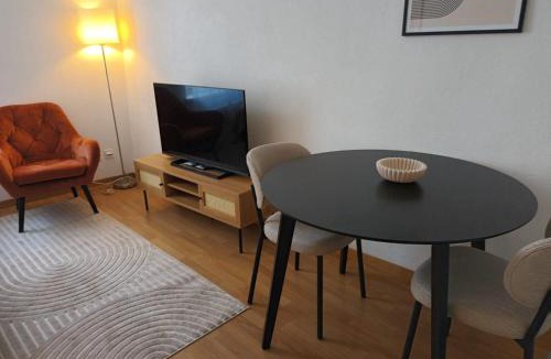 Old Town Apartment | Studio at famous Storchengasse - Stork 44