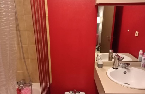 Gorge de Loup Apartment | Studio at Quai de Saône