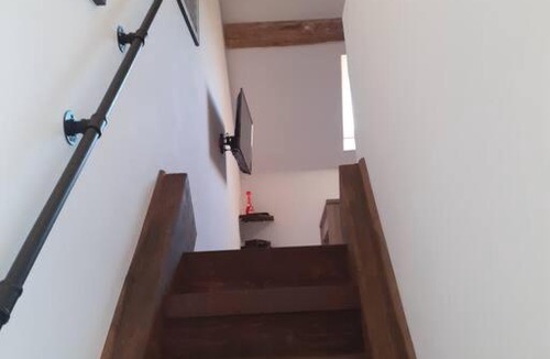 Verdelot Apartment | studio atypique et reposant