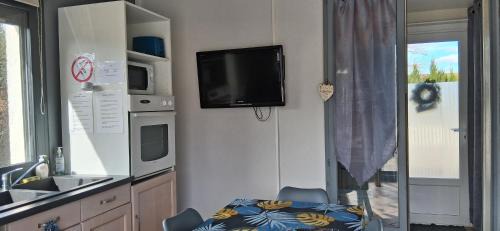 Laives Apartment | Studio au bord de l'étang