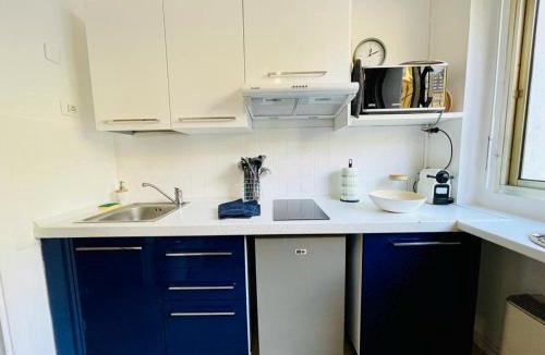 Menton Apartment | Studio au bord de mer 1