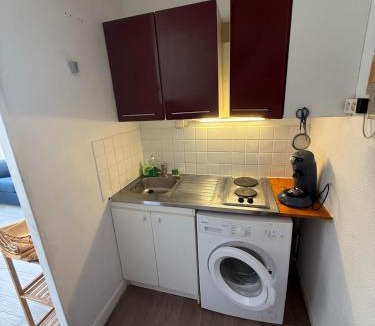 Dives-sur-Mer Apartment | Studio au cœur du village d'arts