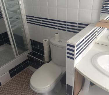 Chatou Apartment | Studio au calme dans jardin à 30min de Paris