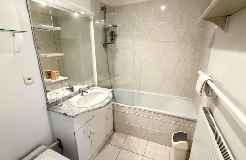 Monchy-Humieres Apartment | Studio au château