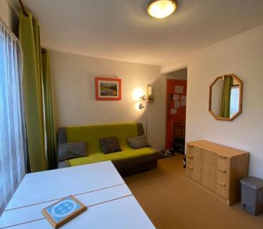 Saint-Aventin Apartment | Studio au coeur de la Station de Ski