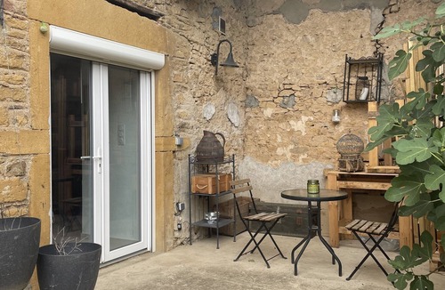 Saint-Germain-sur-l'Arbresle Apartment | Studio aux Portes du Beaujolais