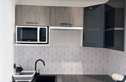 Milly-sur-Therain Apartment | Studio aux Abords des Étangs