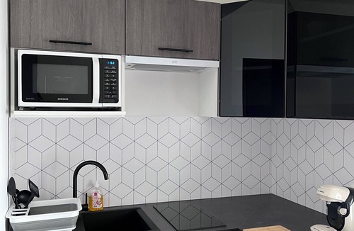 Milly-sur-Therain Apartment | Studio aux Abords des Étangs