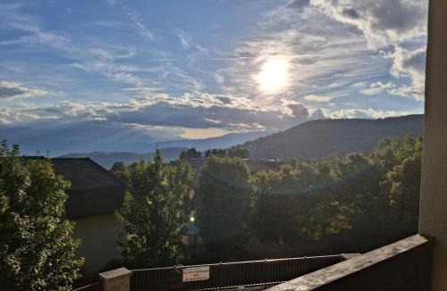 Font-Romeu-Odeillo-Via Apartment | Studio avec vue et wifi with terrace