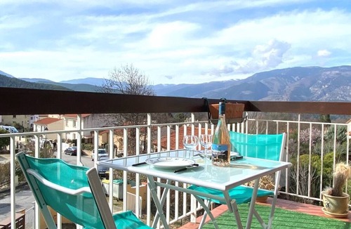 Vernet-les-Bains Apartment | Studio Avec Balcon et vue Dégagée à 5 min à Pied du Centre Ville