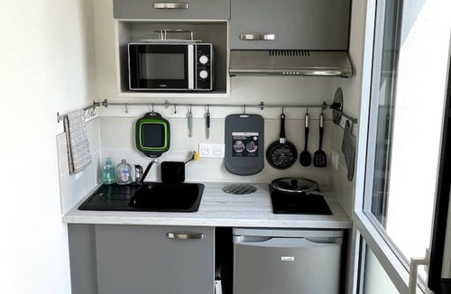 Puilboreau Apartment | Studio Avec Balcon et Parking!