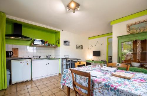 Bagneres-de-Bigorre Apartment | Studio avec Jardin à Bagneres