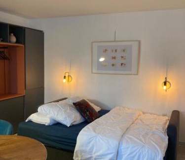 Agon-Coutainville Apartment | Studio avec jardin