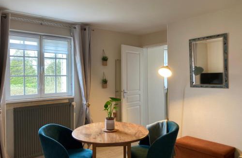 Agon-Coutainville Apartment | Studio avec jardin