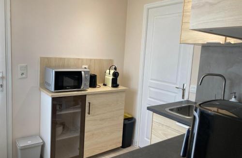 Agon-Coutainville Apartment | Studio avec jardin