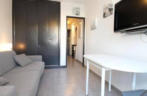 Balaruc-les-Bains Apartment | Studio avec jardinet, proche Thermes, Wi-Fi, clim - Balaruc-les-Bains - FR-1-553-120
