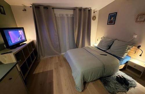 Mudaison Villa | Studio avec jardin privé et parking gratuit