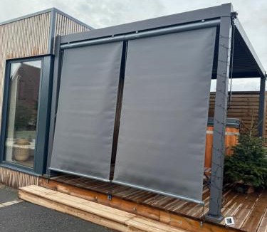 Lestrem Apartment | studio Avec piscine et Spa Privatif Extérieur 4 personnes