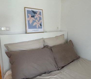 Carmaux Apartment | STUDIO avec PISCINE