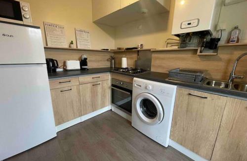 La Tour-du-Pin Apartment | Studio avec Rez de jardin