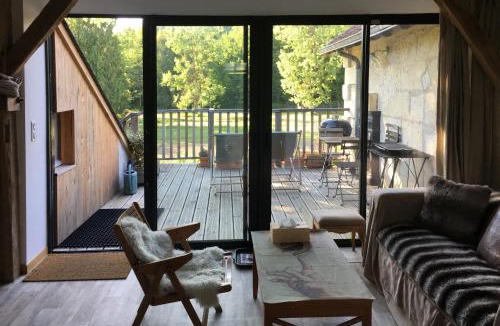 Aiguevive House | studio avec terrasse Abbaye d'Aiguevive