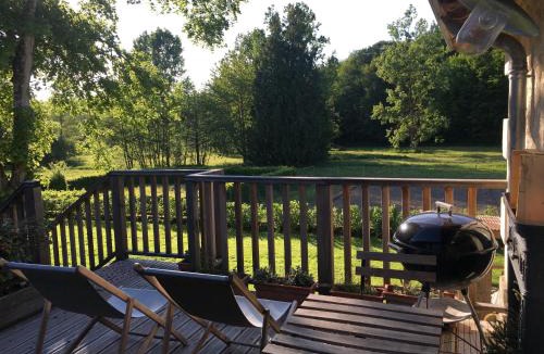 Aiguevive House | studio avec terrasse Abbaye d'Aiguevive