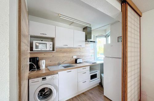 Lamalou-les-Bains Apartment | Studio avec terrasse, proche thermes et centre, animaux acceptés, wifi inclus, Lamalou-les-Bains - FR-1-451-66