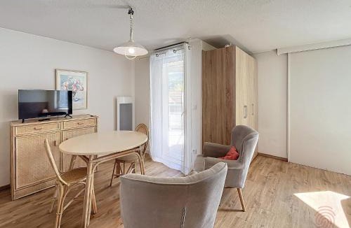 Lamalou-les-Bains Apartment | Studio avec terrasse, proche thermes et centre, animaux acceptés, wifi inclus, Lamalou-les-Bains - FR-1-451-66