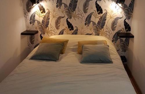 Jayat Apartment | studio avec terrasse au calme