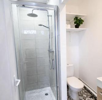 Elbeuf Apartment | Studio avec terrasse