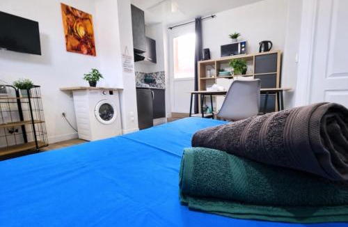 Elbeuf Apartment | Studio avec terrasse