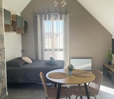 Lancieux Apartment | Studio avec terrasse proche de la mer