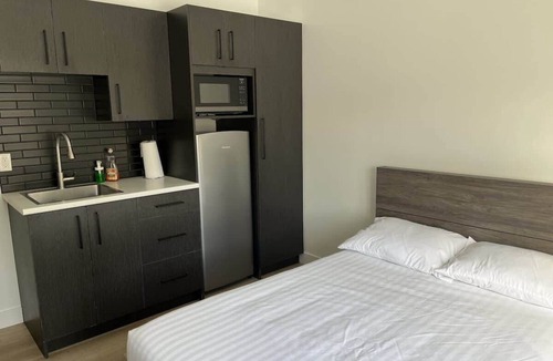 Riviere-du-Loup Regional County Municipality Apartment | Studio avec Vue Cour-215