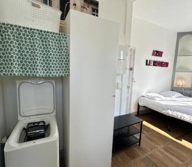 Azay-le-Rideau Apartment | Studio avec vue sur le Château