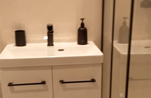 Chateau-Thierry Apartment | Studio Avenue de Champagne