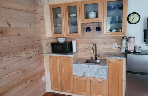 Historic Hill Apartment | Studio B, downtown studio apartment with parking