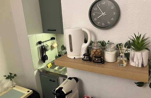 Pilotiere Apartment | Studio Bd Jules Verne well located easy access Centre -Transport & commerce