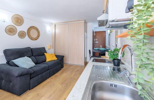 La Pineda Apartment | Studio Beach La Pineda by Interhome
