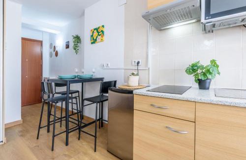 La Pineda Apartment | Studio Beach La Pineda by Interhome