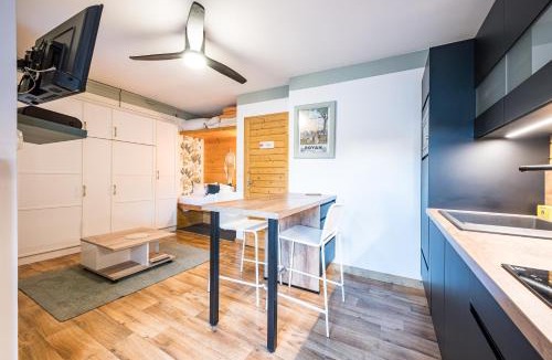 Brides-les-Bains Apartment | Studio Bee Happy