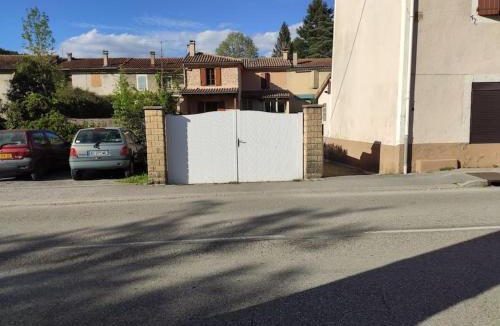 Chamborigaud Apartment | Studio belles prestations en Cévennes